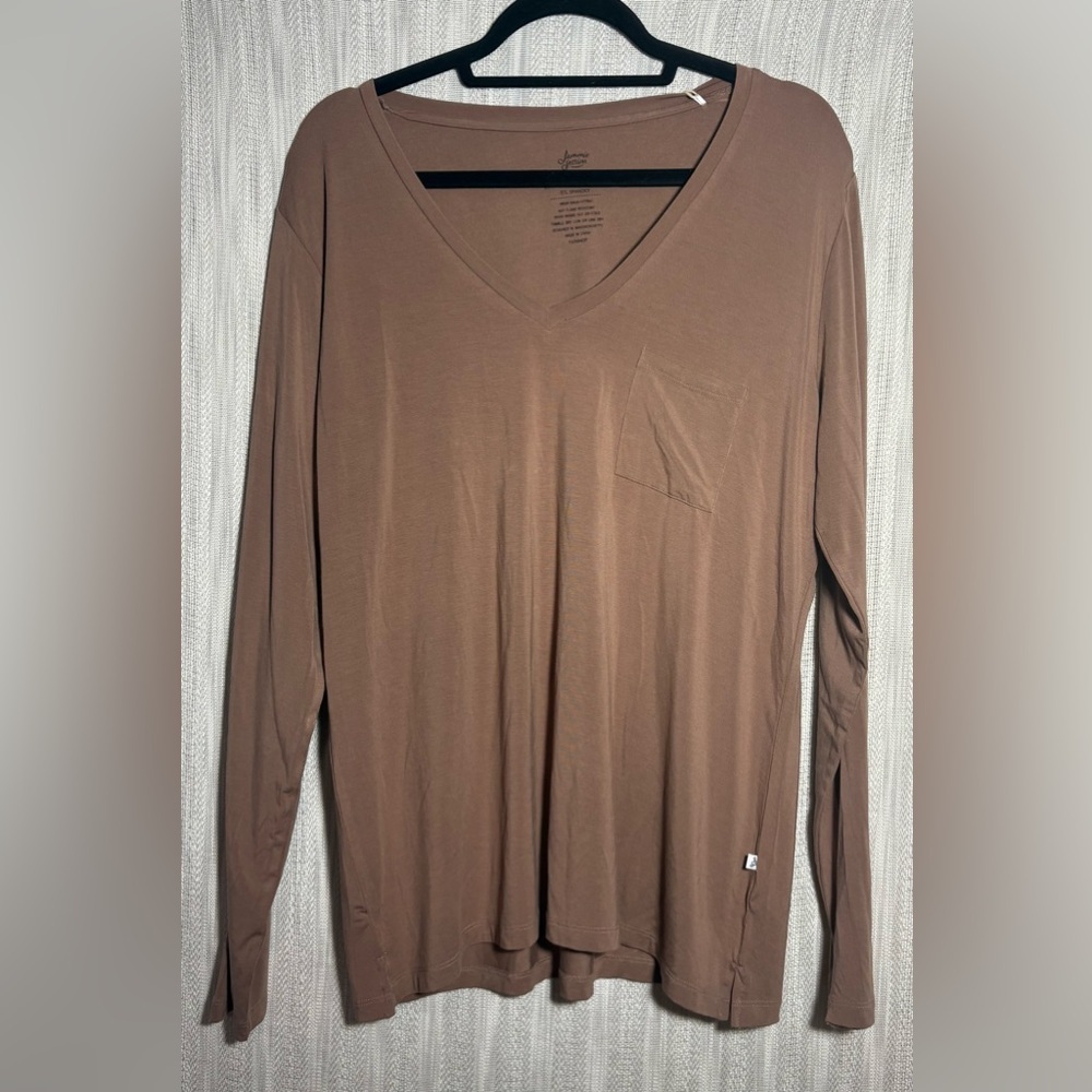 Bamboo V-Neck Long Sleeve Shirt